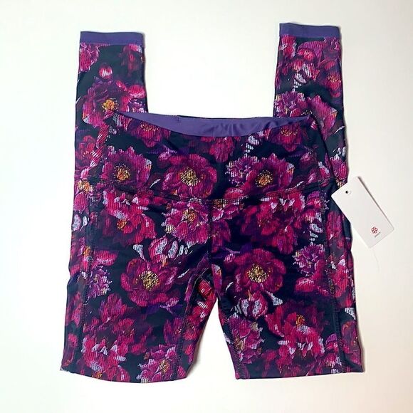 NWT Peach Reversible leggings.  - Picture 6 of 14